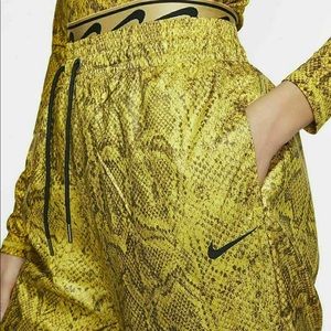 Nike Pants Womens Yellow Snake Woven Python Loose